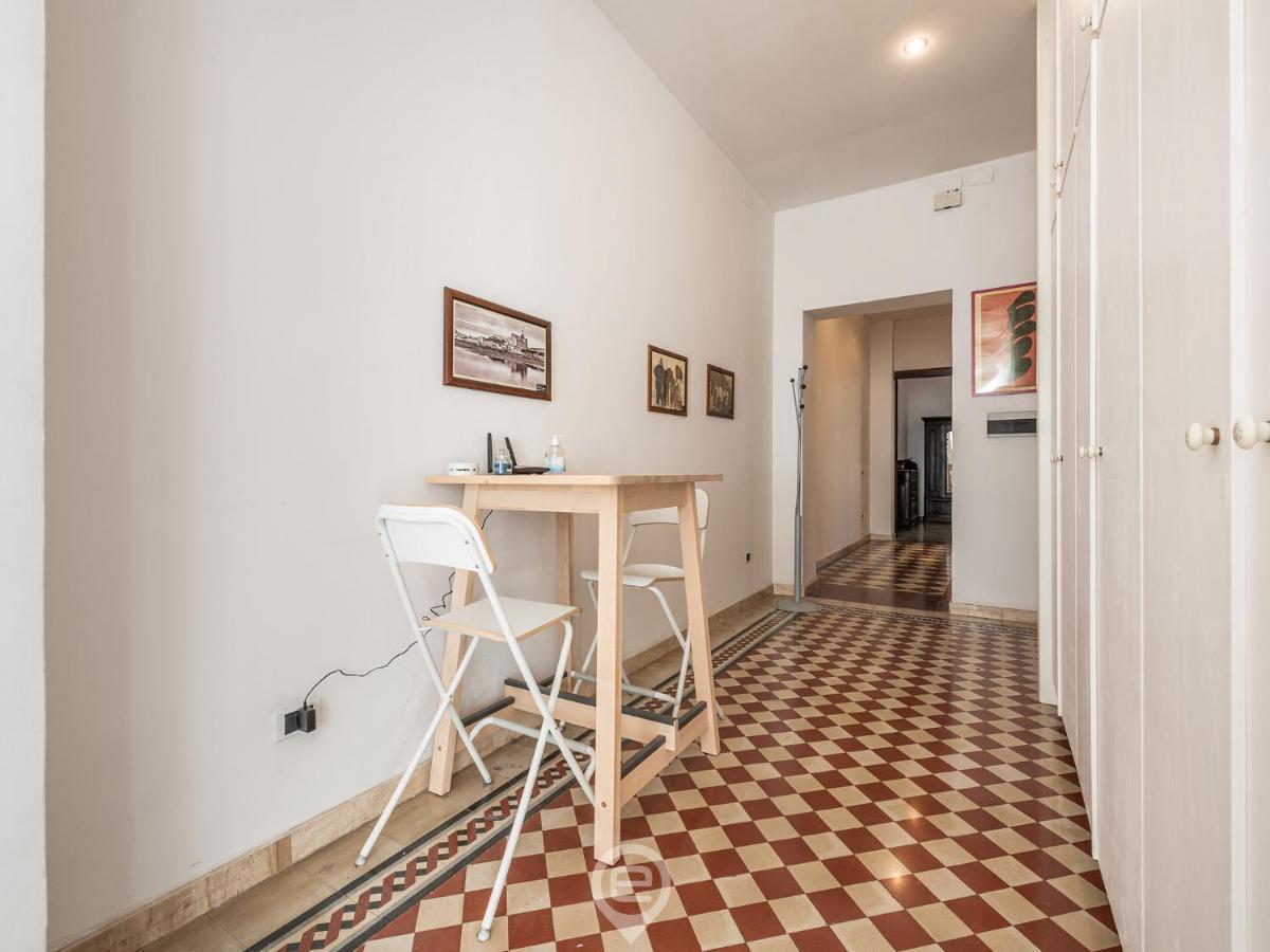 Mirabel Apartment - Wonderful Flat In City Center Cagliari Exteriér fotografie